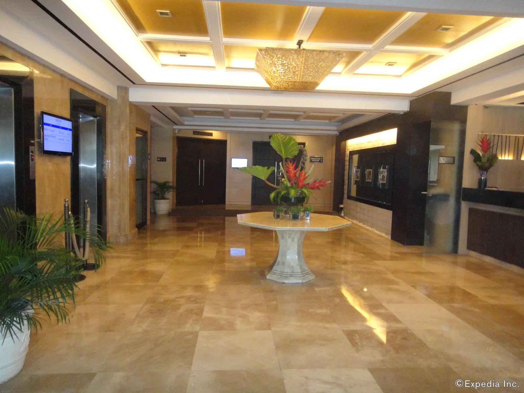 Cebu Grand Hotel Exteriör bild
